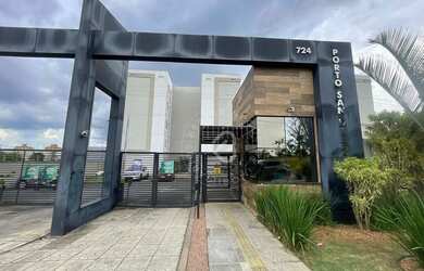 Imagem: O apartamento possui 2 Dormitórios, 1 Banheiro, 1 Vaga na garagem