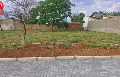 Imagem: O terreno possui 640m² de Área e está localizado em Setor