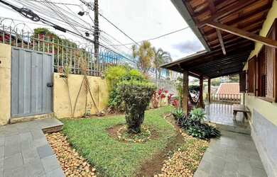 Imagem 2: Casa à venda no bairro Cachoeirinha