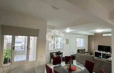 Imagem 9: Casa de 3 dormitórios com suíte no Bairro Tomazetti