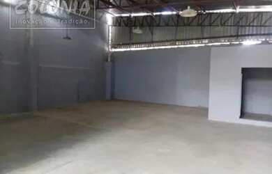 Imagem: O depósito possui 486m² de Área e está localizado em Jardim