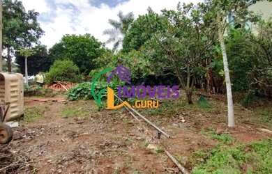 Imagem: O terreno possui 1600m² de Área e está localizado em Vale