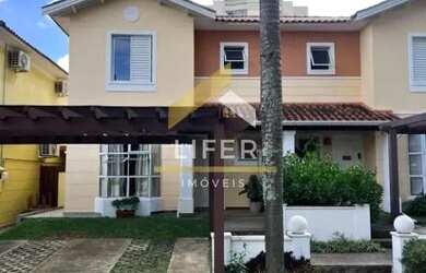 Imagem: A casa em condomínio possui 3 Dormitórios, 3 Banheiros, 2