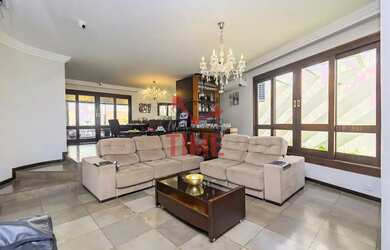 Imagem 2: CA0331 - Casa à Venda no São Lourenço 3 Quartos Suíte Piscina 4 Vagas...