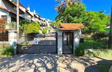 Imagem: A casa em condomínio possui 3 Dormitórios, 4 Banheiros, 3