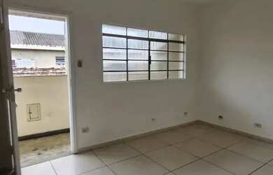 Imagem 3: Imóvel para aluguel possui 60 metros quadrados com 2 quartos em Vila...