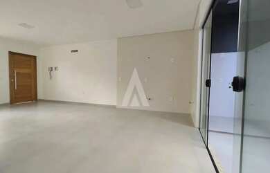 Imagem 4: Sobrado geminado com 2 suítes à venda no bairro Costa e Silva em Joinville -SC, de R$ 500