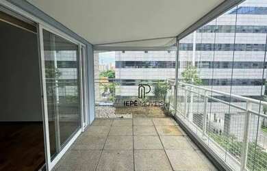 Imagem: O apartamento possui 3 Dormitórios, 4 Banheiros, 3 Vagas na