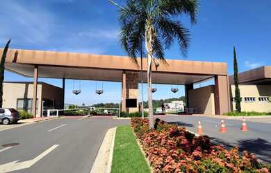 Imagem: O terreno possui 300m² de Área e está localizado em Jardins