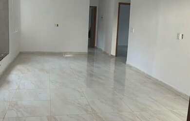 Imagem: A casa possui 5 Dormitórios, 3 Banheiros, 4 Vagas na garagem