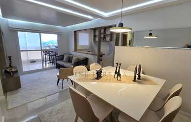 Imagem: O apartamento possui 2 Dormitórios, 2 Banheiros, 2 Vagas na