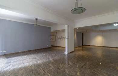 Imagem: O apartamento possui 4 Dormitórios, 4 Banheiros, 2 Vagas na