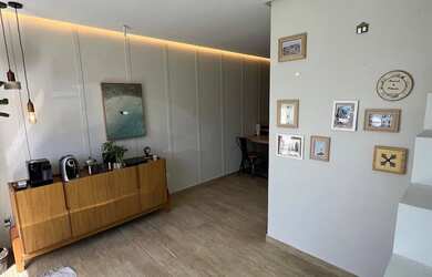 Imagem: A casa em condomínio possui 2 Dormitórios, 3 Banheiros, 2