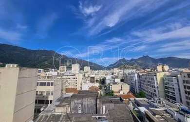 Imagem: O apartamento possui 3 Dormitórios, 3 Banheiros, 1 Vaga na