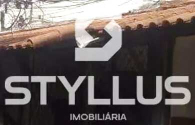 Imagem: A casa possui 2 Dormitórios, 2 Banheiros, 180m² de Área e