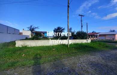 Imagem: O terreno possui 540m² de Área e está localizado em Arroio