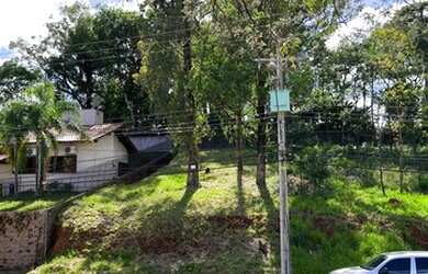 Imagem: O terreno possui 300m² de Área, Imóvel novo e está localizado