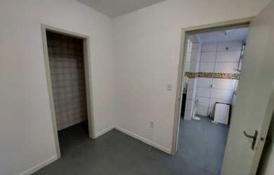 Imagem 15: Porto Alegre - Apartamento Padrão - Medianeira