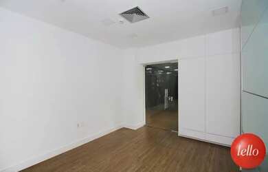 Imagem: O depósito possui 188m² de Área, Imóvel novo e está localizado