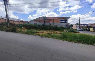 Imagem: O terreno possui Imóvel novo e está localizado em Novo Aleixo