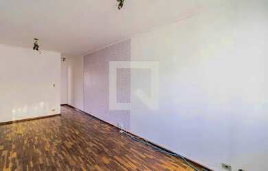 Imagem: A casa possui 3 Dormitórios, 3 Banheiros, 3 Vagas na garagem