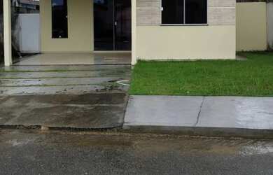 Imagem: A casa em condomínio possui 2 Dormitórios, 2 Banheiros, 1