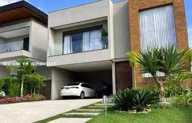 Imagem: A casa em condomínio possui 4 Dormitórios, 5 Banheiros, 4