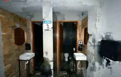 Imagem: O depósito possui 200m² de Área e está localizado em Vila