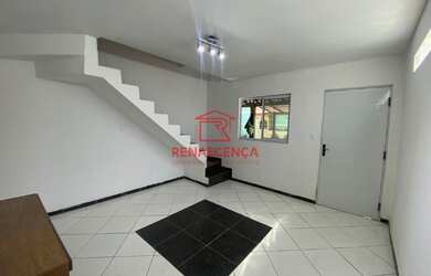 Imagem: A casa possui 3 Dormitórios, 2 Banheiros, 90m² de Área e