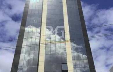 Imagem: O depósito possui 1 Vaga na garagem, 48m² de Área e está