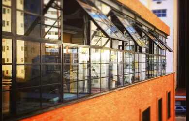 Imagem: O depósito possui 900m² de Área e está localizado em Flamengo