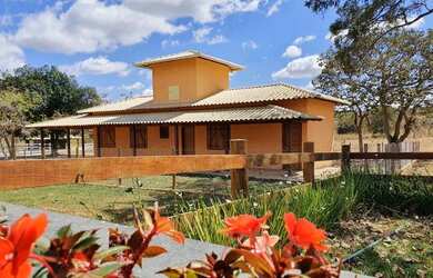 Imagem: O terreno possui 20.000m² de Área e está localizado em Serra