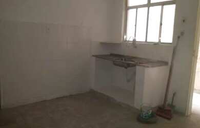 Imagem: A casa possui 1 Dormitório, 1 Banheiro, 3 Vagas na garagem