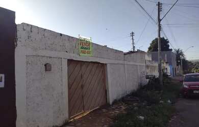 Imagem 1: Lote com 3 casas no Condomínio Cachoeira, Urgente, 119.000