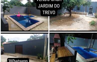 Imagem: A casa possui 3 Dormitórios, 2 Banheiros, 3 Vagas na garagem