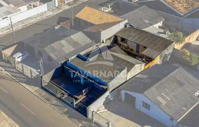 Imagem: A casa possui 2 Dormitórios, 2 Banheiros, 1 Vaga na garagem