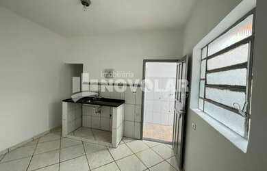 Imagem: A casa possui 1 Dormitório, 1 Banheiro, 28m² de Área e está