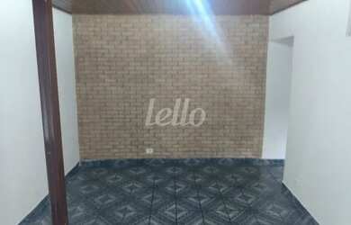 Imagem: A casa possui 2 Dormitórios, 1 Banheiro, 1 Vaga na garagem