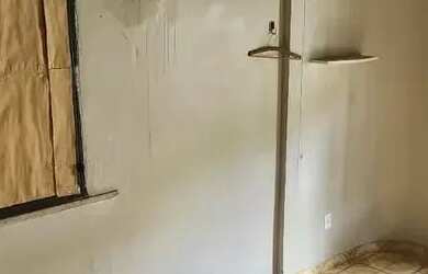 Imagem 4: CASA DE ESQUINA LOCALIZADA NO BAIRRO DOM PEDRO, COM 3 QUARTOS SENDO 1...