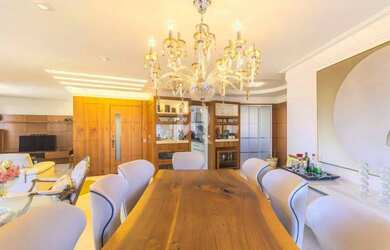 Imagem 7: Apartamento Mobiliado em Andar Alto com 3 Suítes e 203m2 para alugar...