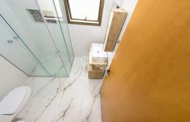 Imagem 7: Vende-se Casa de Alto Padrão no Condomínio Parque das Oliveiras Próximo à Sede Campestre d