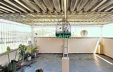 Imagem: O apartamento possui 3 Dormitórios, 1 Banheiro, 1 Vaga na garagem