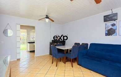 Imagem: A casa possui 3 Dormitórios, 1 Banheiro, 5 Vagas na garagem