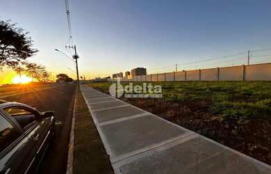 Imagem 2: Terreno disponível para venda 275 m² no bairro Grand Ville em Uberlândia-MG