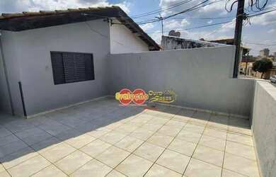 Imagem 6: Casa - Jardim Lúcia. Varanda, 132m² de Área, 2 Vagas na garageme3 Dormitórios