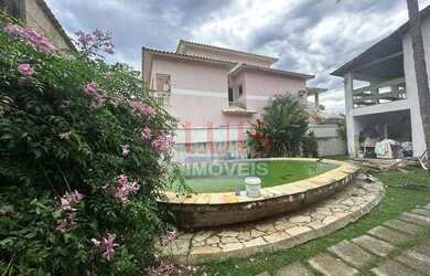 Imagem: A kitnet possui 1 Dormitório, 1 Banheiro, 1 Vaga na garagem