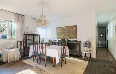 Imagem 12: Imóvel para venda possui 390 metros quadrados com 4 quartos em Seminário...