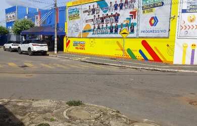 Imagem 5: Lote de Esquina - 454 M2 - Em frente ao Colégio Progressivo - Particular