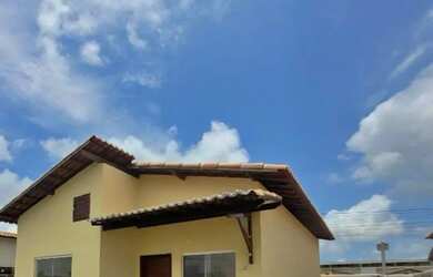 Imagem: A casa possui 2 Dormitórios, 1 Banheiro e está localizado