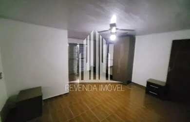 Imagem: A casa possui 2 Dormitórios, 3 Banheiros, 2 Vagas na garagem